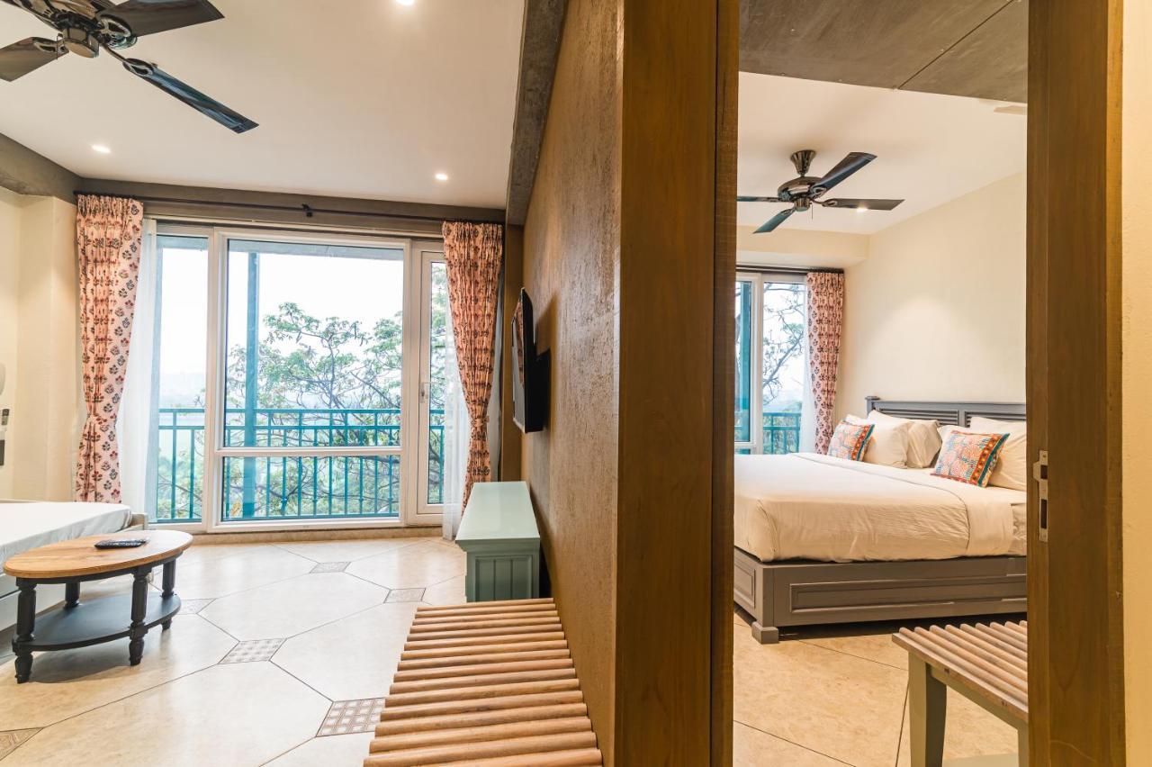 Bougainvilla Apartment スーラト エクステリア 写真