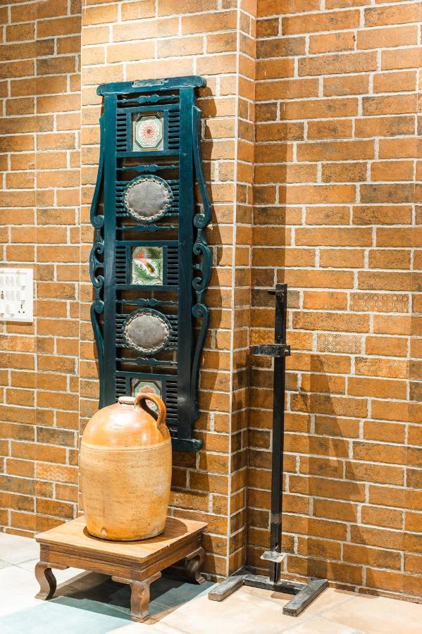 Bougainvilla Apartment スーラト エクステリア 写真
