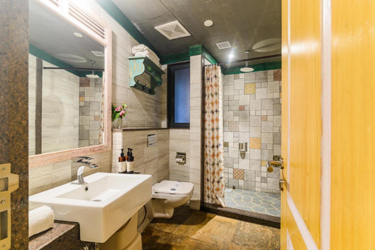 Bougainvilla Apartment スーラト エクステリア 写真